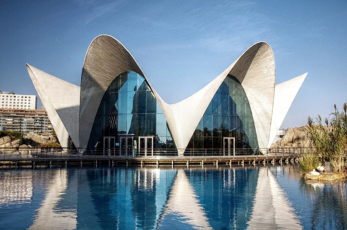 Panorámica del edificio completo del oceanográfico de Valencia