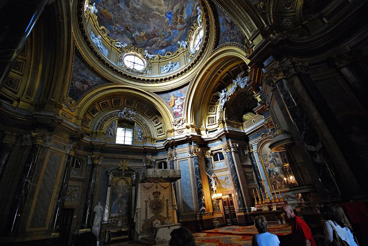 La bóveda de la Capilla Real y los preciosos frescos que están pintados en ella
