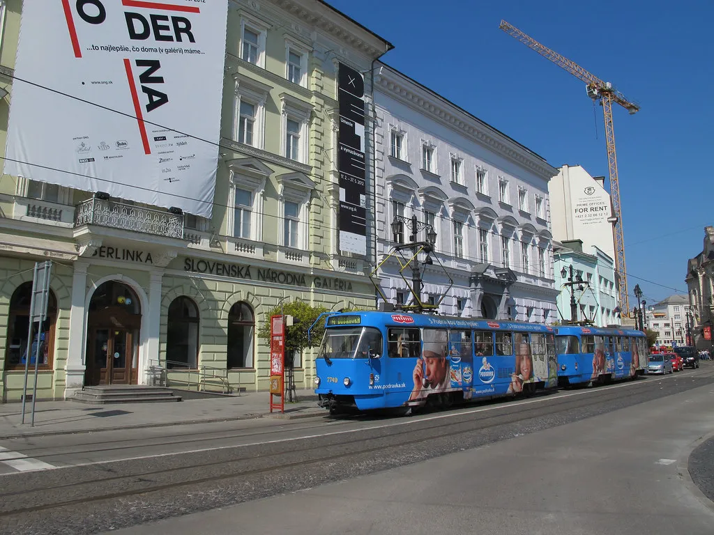 Imagen de un tranvía en Bratislava