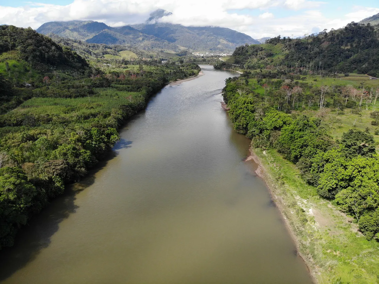 Vista aérea del río Amazonas.
