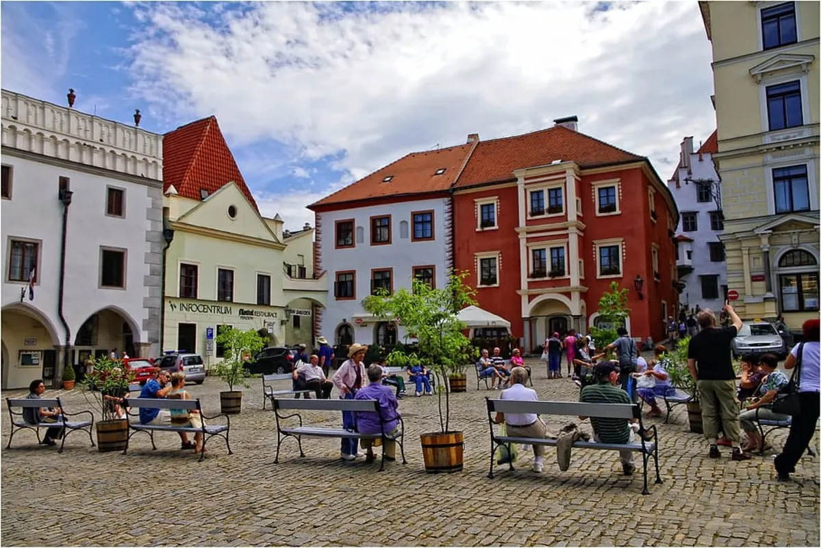 El barrio judío de la ciudad de Cracovia con las casas de colores y la plaza central