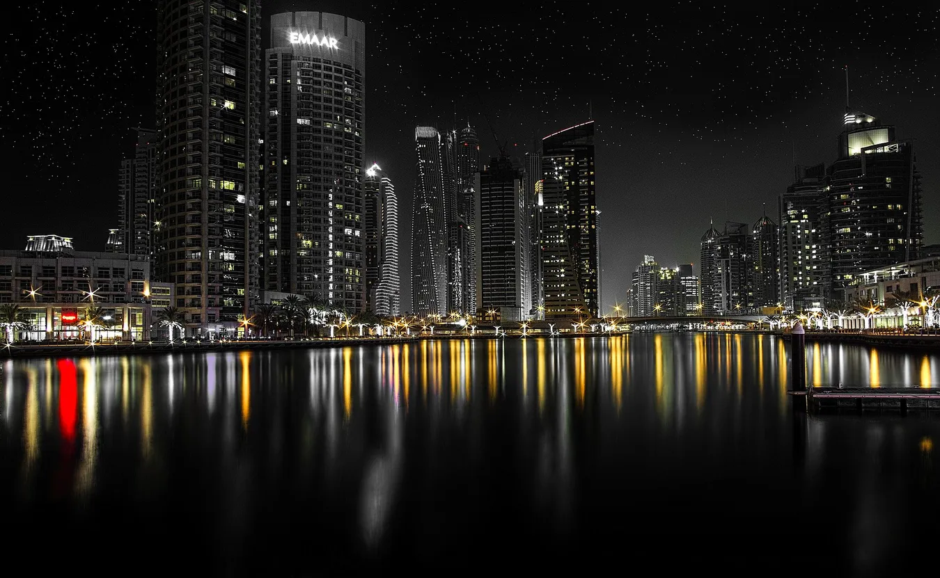 Noche en Dubai Marina