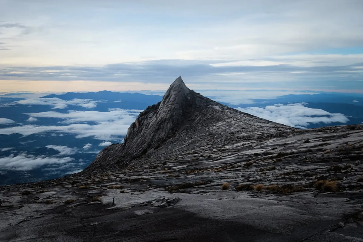 Imagen de Visita el Monte Kinabalu, el pico más alto de la Isla de Borneo