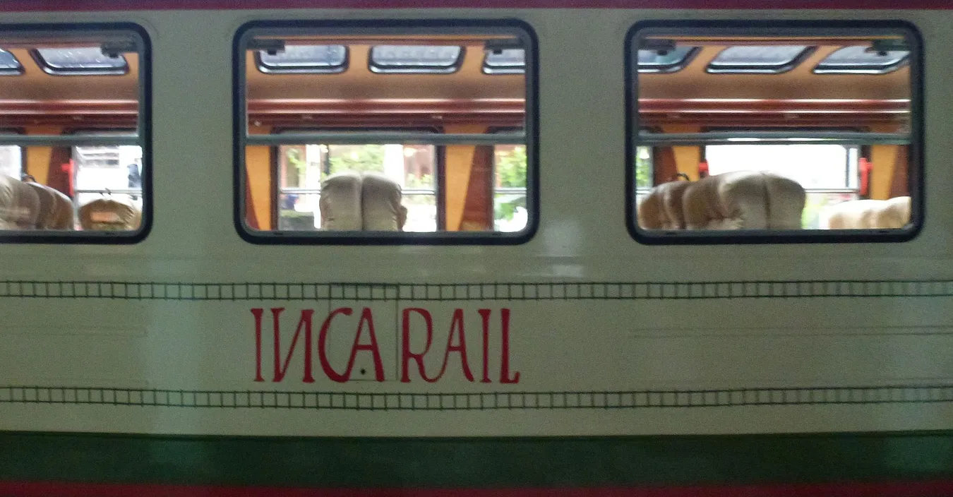 Parte lateral de un vagón de Inca Rail.