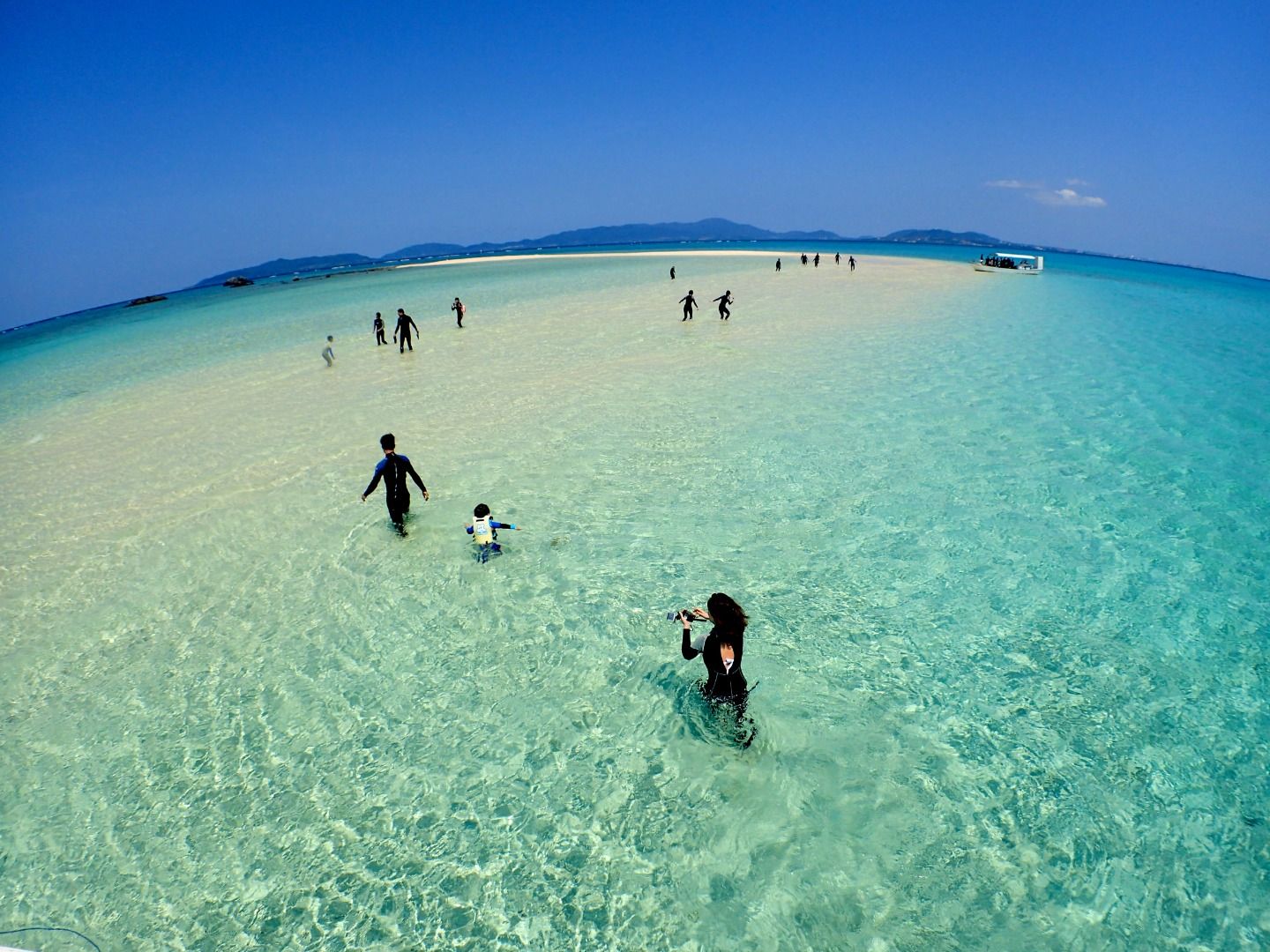 Imagen del tour: Phantom Island and Snorkeling Experience in Ishigaki Island (Free Ticket to Taketomi Island)