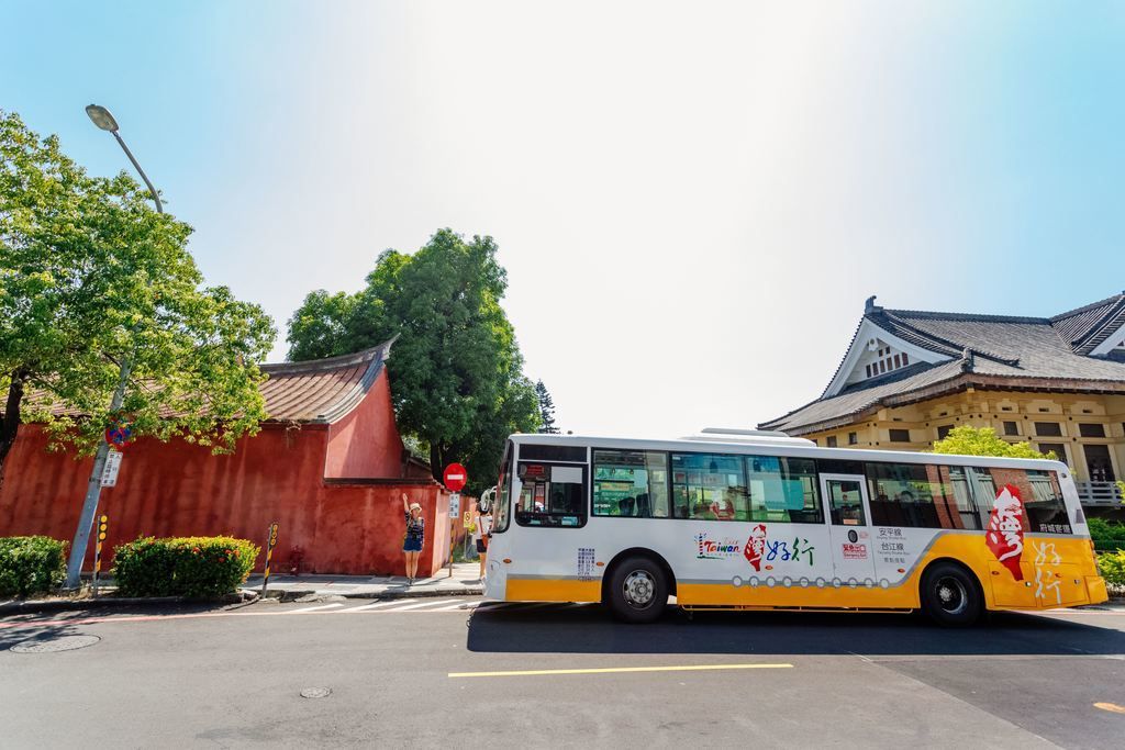 Imagen del tour: Tainan Tourist Bus Number 88 & 99 Day Pass