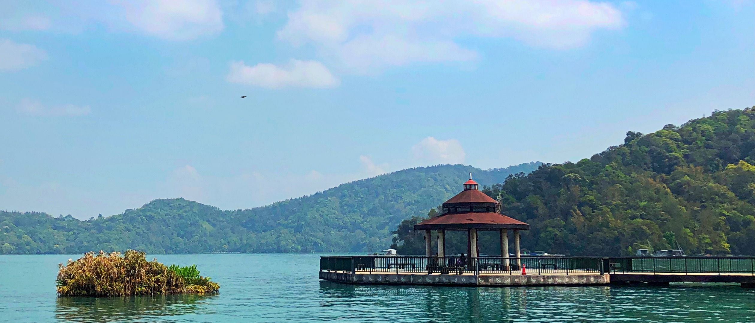 Imagen del tour: Sun Moon Lake Hop-On Hop-Off Boat Day Pass