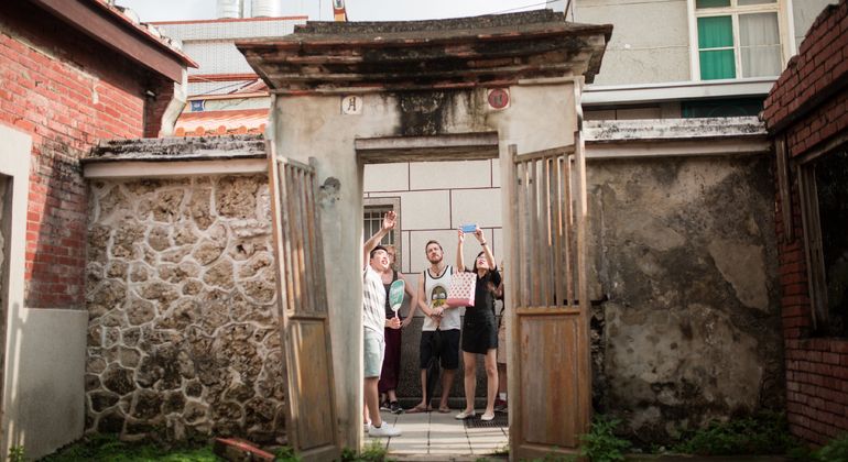 Imagen del tour: Paseo gratuito por el casco antiguo de Tainan