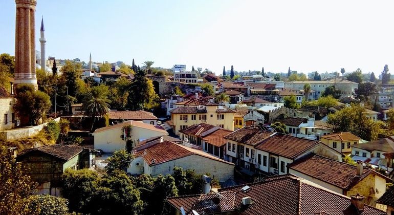 Imagen del tour: Paseo gratuito por el casco antiguo de Antalya