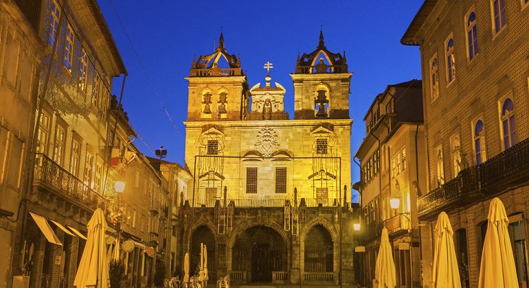 Imagen del tour: Descubra Braga al atardecer y de noche
