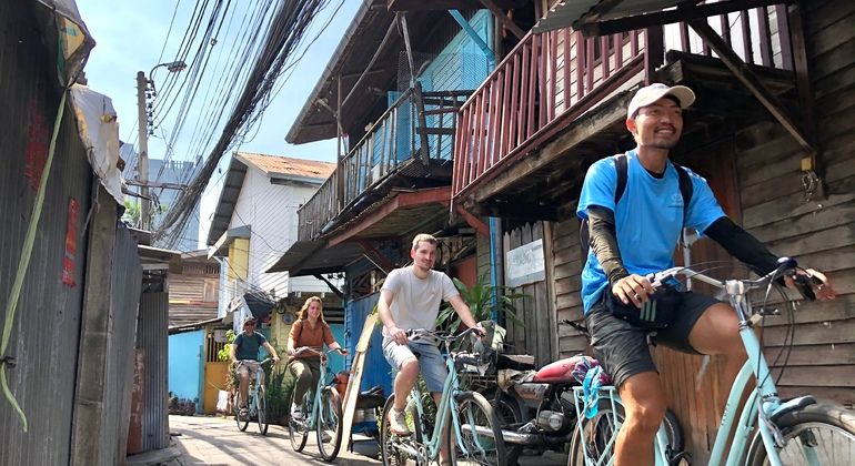 Imagen del tour: Bangkok Experiences Bike Tours-Backstreets and Hidden Gems