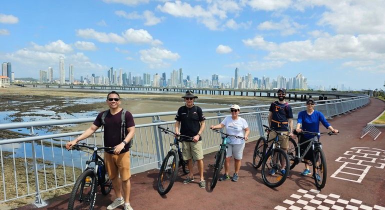 Imagen del tour: Recorrido en bicicleta por la Ciudad de Panamá y el Casco Antiguo