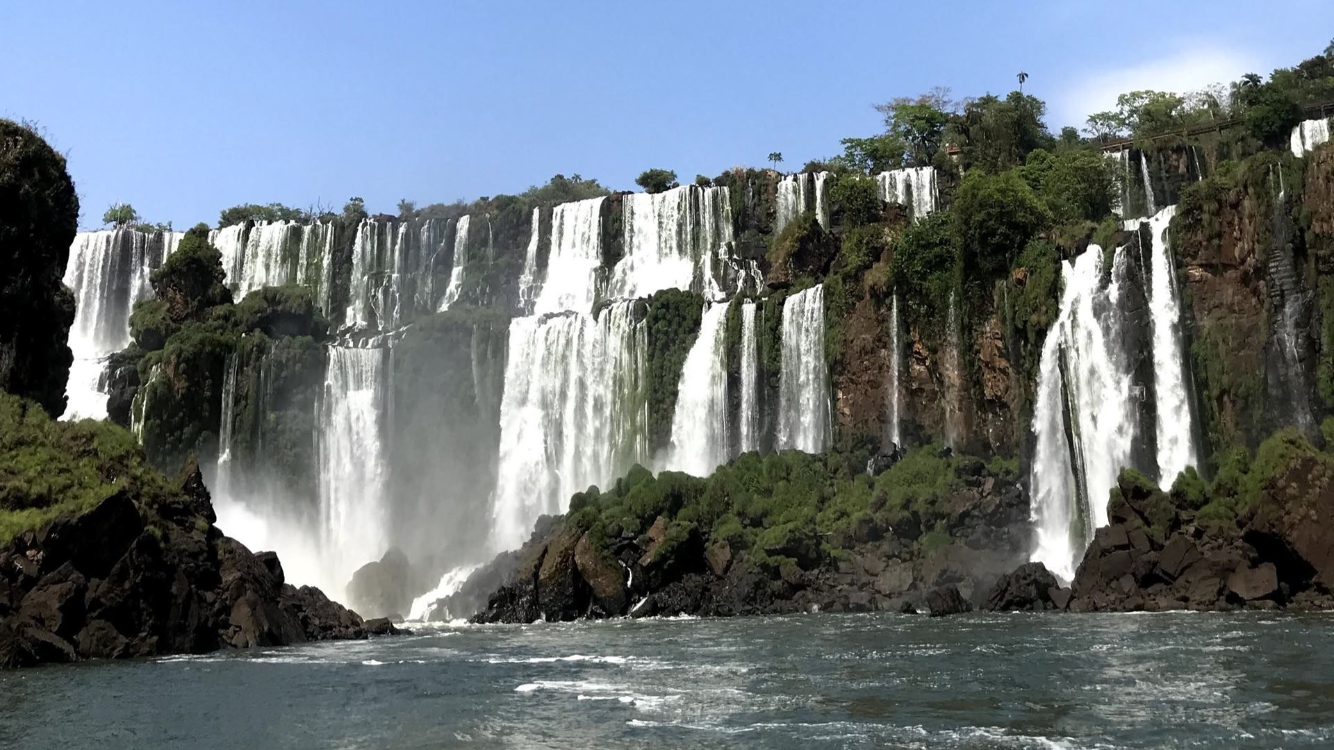Imagen del tour: Cataratas Del Iguazu Lado Argentino Privado Y Paseo Gran Aventura