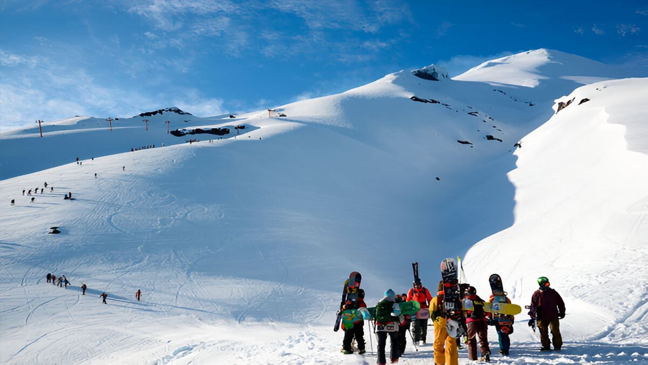 Imagen del tour: Excursion Base Volcan Villarrica Y Centro De Ski