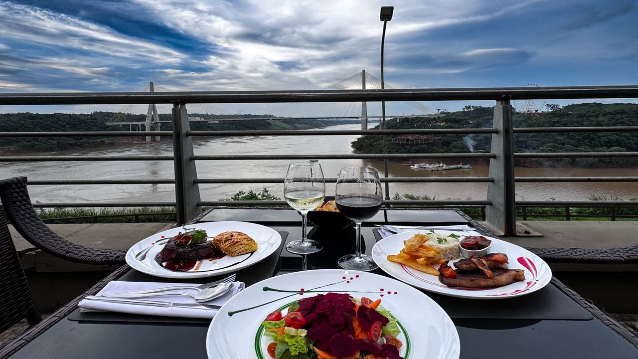 Imagen del tour: Experiencia Gastronómica En El Hito De Las Tres Fronteras